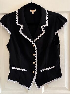 Peach Couture Black Button-Front Vest with White Rickrack Trim
